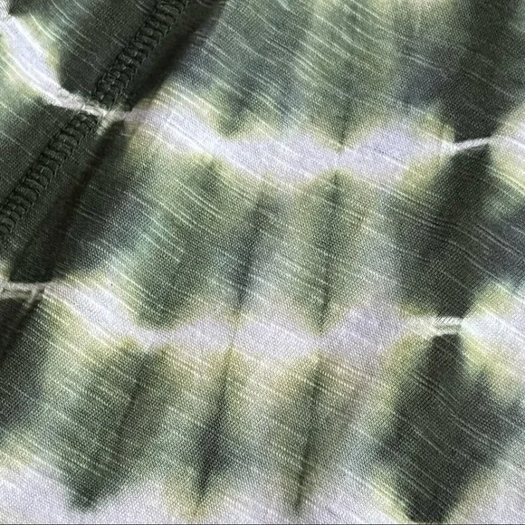 NWT LOGO By Lori Goldstein Coleigh Tunic Top Long Sleeve Cotton Green Tie Dye - Picture 6 of 13